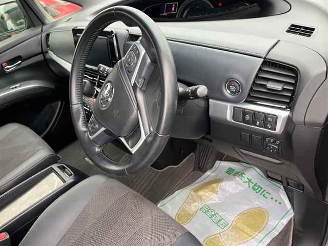TOYOTA ESTIMA 2017