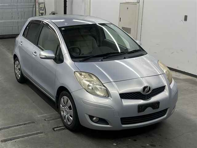 TOYOTA VITZ 2009