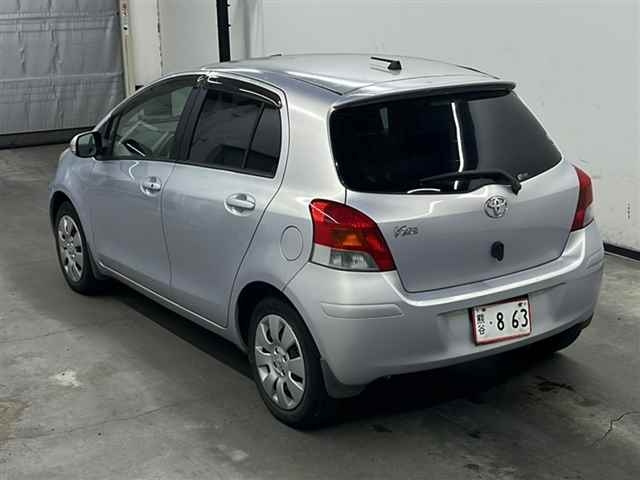 TOYOTA VITZ 2009