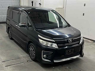 TOYOTA VOXY 2015