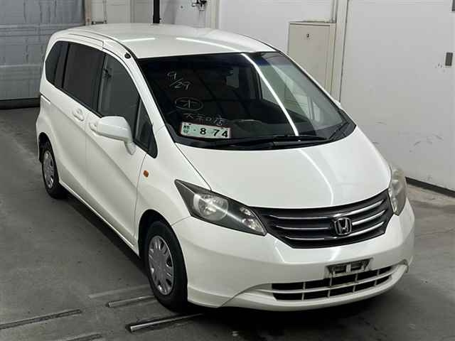 HONDA FREED 2011
