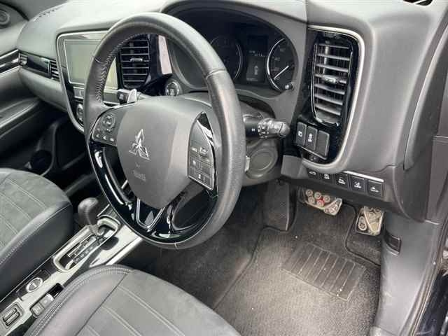MITSUBISHI OUTLANDER 2019