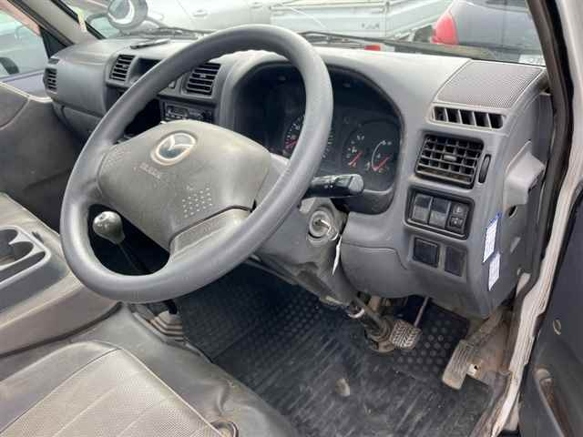 MAZDA BONGO 2012