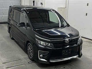 TOYOTA VOXY 2014