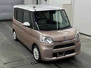 DAIHATSU TANTO 2018