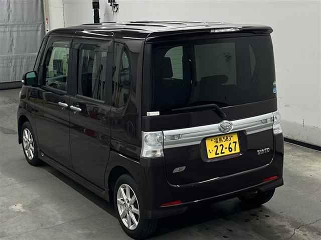 DAIHATSU TANTO 2013