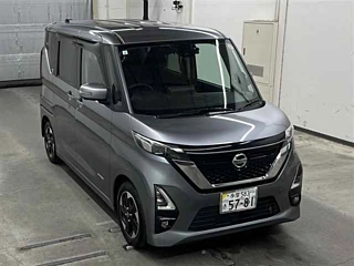 NISSAN ROOX 2020