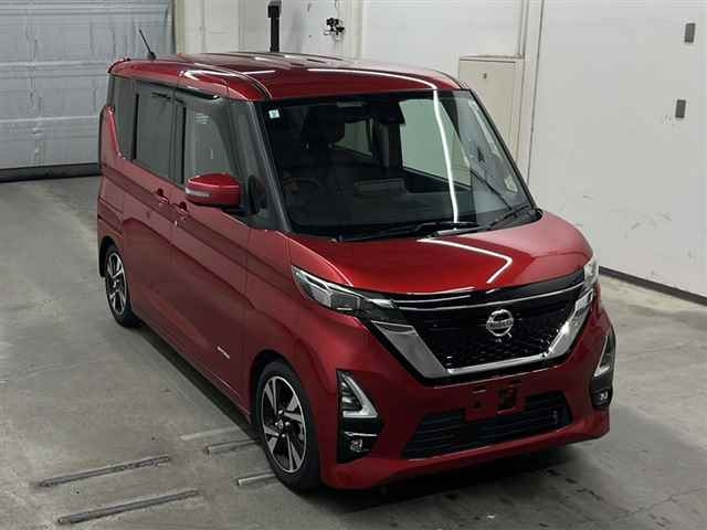 NISSAN ROOX 2021