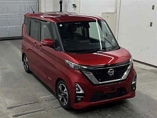 NISSAN ROOX 2021
