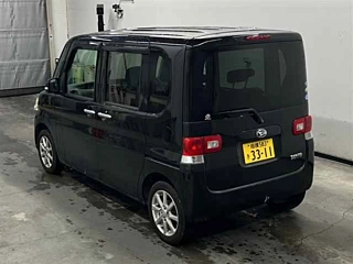 DAIHATSU TANTO 2011