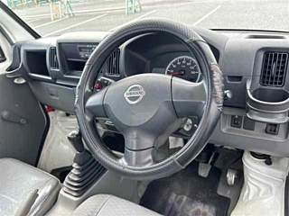 NISSAN CLIPPER TRUCK 2013