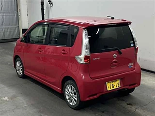 NISSAN DAYZ 2015
