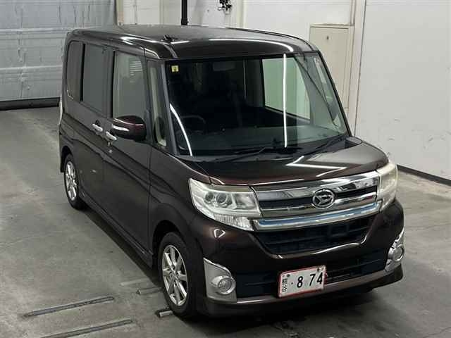 DAIHATSU TANTO 2014