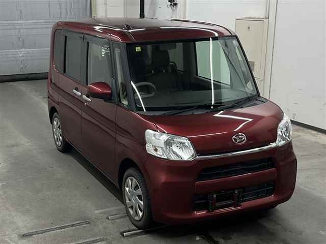 DAIHATSU TANTO 2018