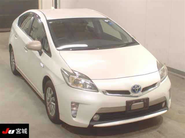TOYOTA PRIUS PHV 2014
