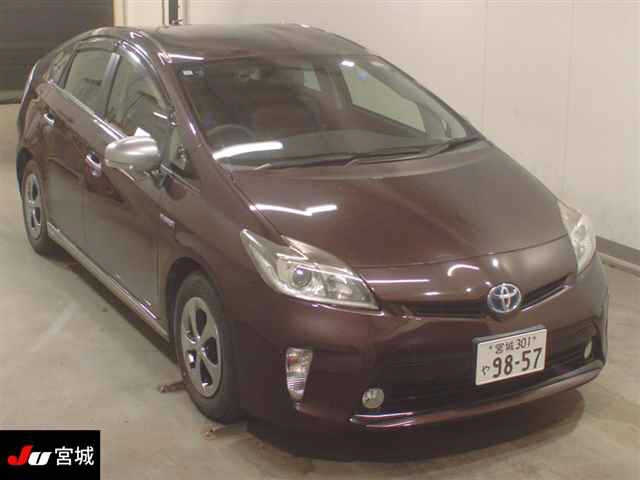 TOYOTA PRIUS 2013