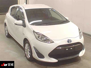 TOYOTA AQUA 2018