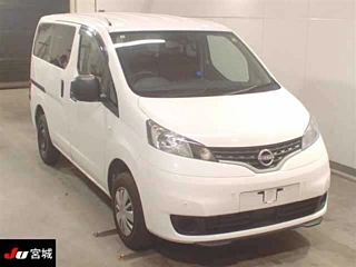 NISSAN NV200 2025