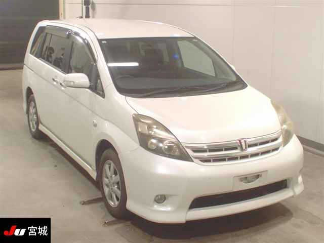 TOYOTA ISIS 2010