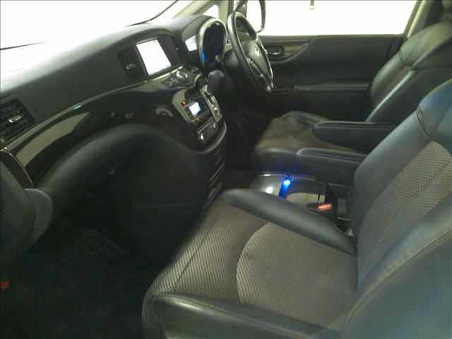 NISSAN ELGRAND 2012