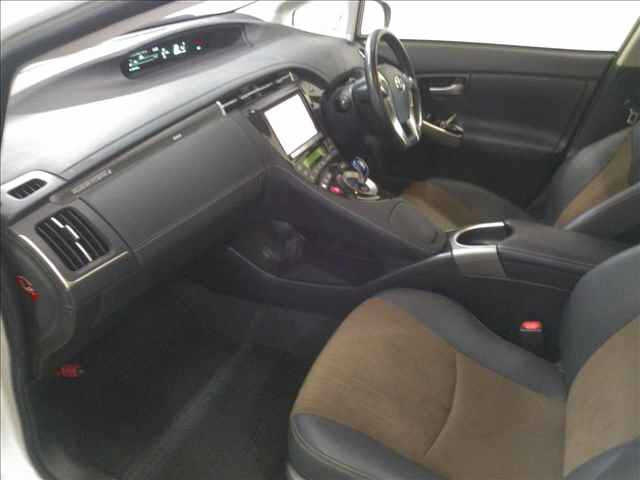 TOYOTA PRIUS PHV 2014