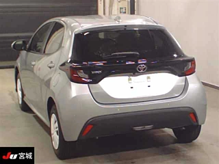 TOYOTA YARIS 2024
