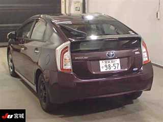 TOYOTA PRIUS 2013