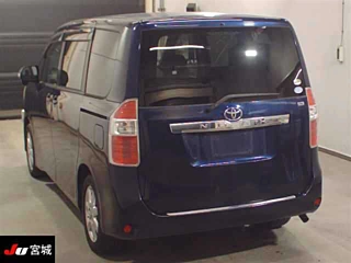 TOYOTA NOAH 2008