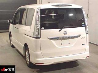 NISSAN SERENA 2015