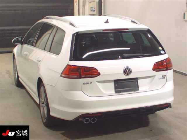 VOLKSWAGEN GOLF VARIANT 2016