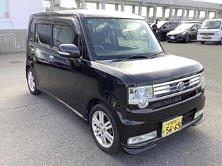 TOYOTA PIXIS SPACE 2012