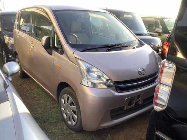 DAIHATSU MOVE 2011