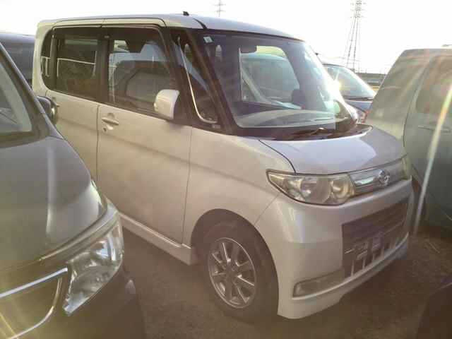 DAIHATSU TANTO 2009