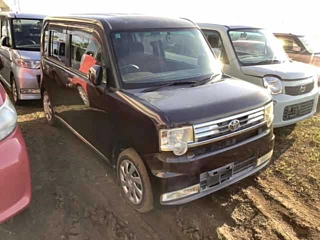 TOYOTA PIXIS SPACE 2011