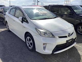 TOYOTA PRIUS 2015