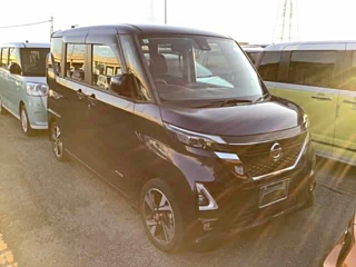 NISSAN ROOX 2021
