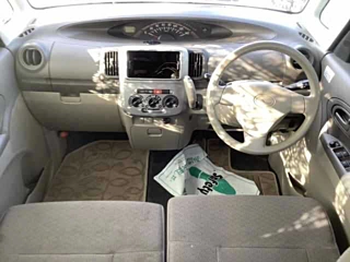 DAIHATSU TANTO 2011