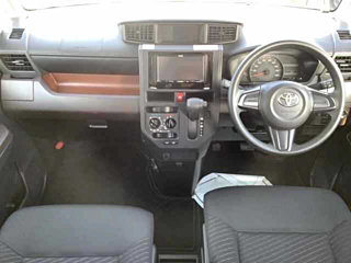 TOYOTA ROOMY 2018