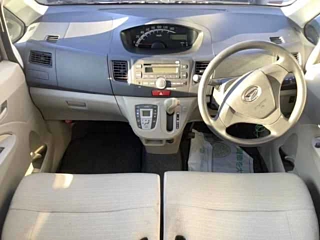 DAIHATSU MOVE 2011