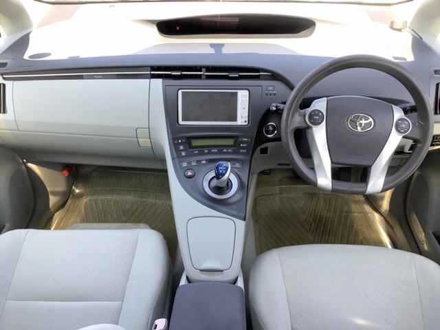 TOYOTA PRIUS 2011