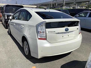 TOYOTA PRIUS 2011