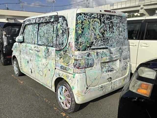 DAIHATSU TANTO 2011