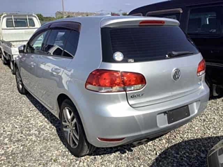 VOLKSWAGEN GOLF 2011
