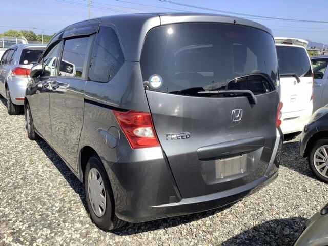 HONDA FREED 2010