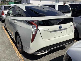 TOYOTA PRIUS 2017