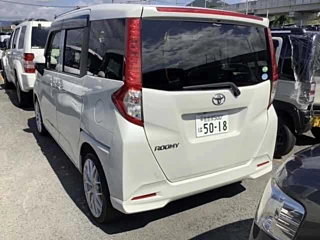 TOYOTA ROOMY 2018