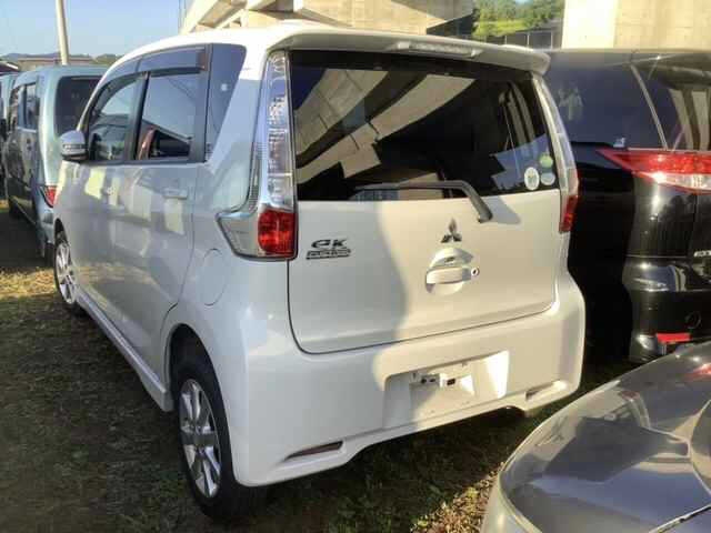 MITSUBISHI EK CUSTOM 2013