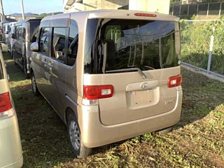 DAIHATSU TANTO 2008