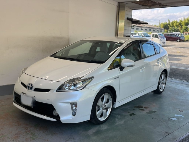 TOYOTA PRIUS 2015