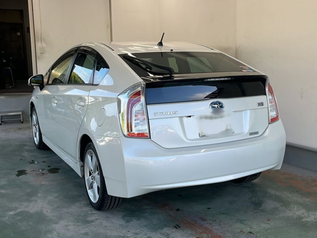 TOYOTA PRIUS 2015
